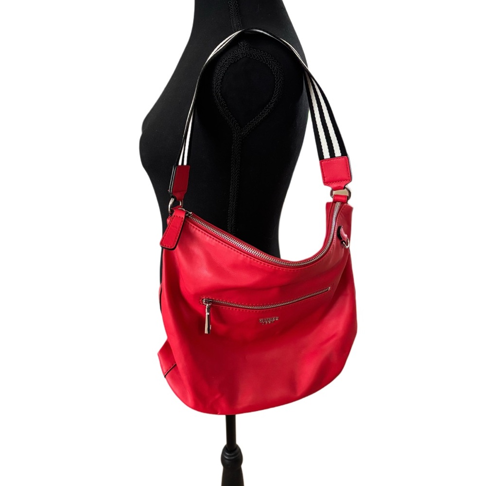 Vintage Guess 1981 Red Soft Leather Shoulder Bag - Picture 11 of 11